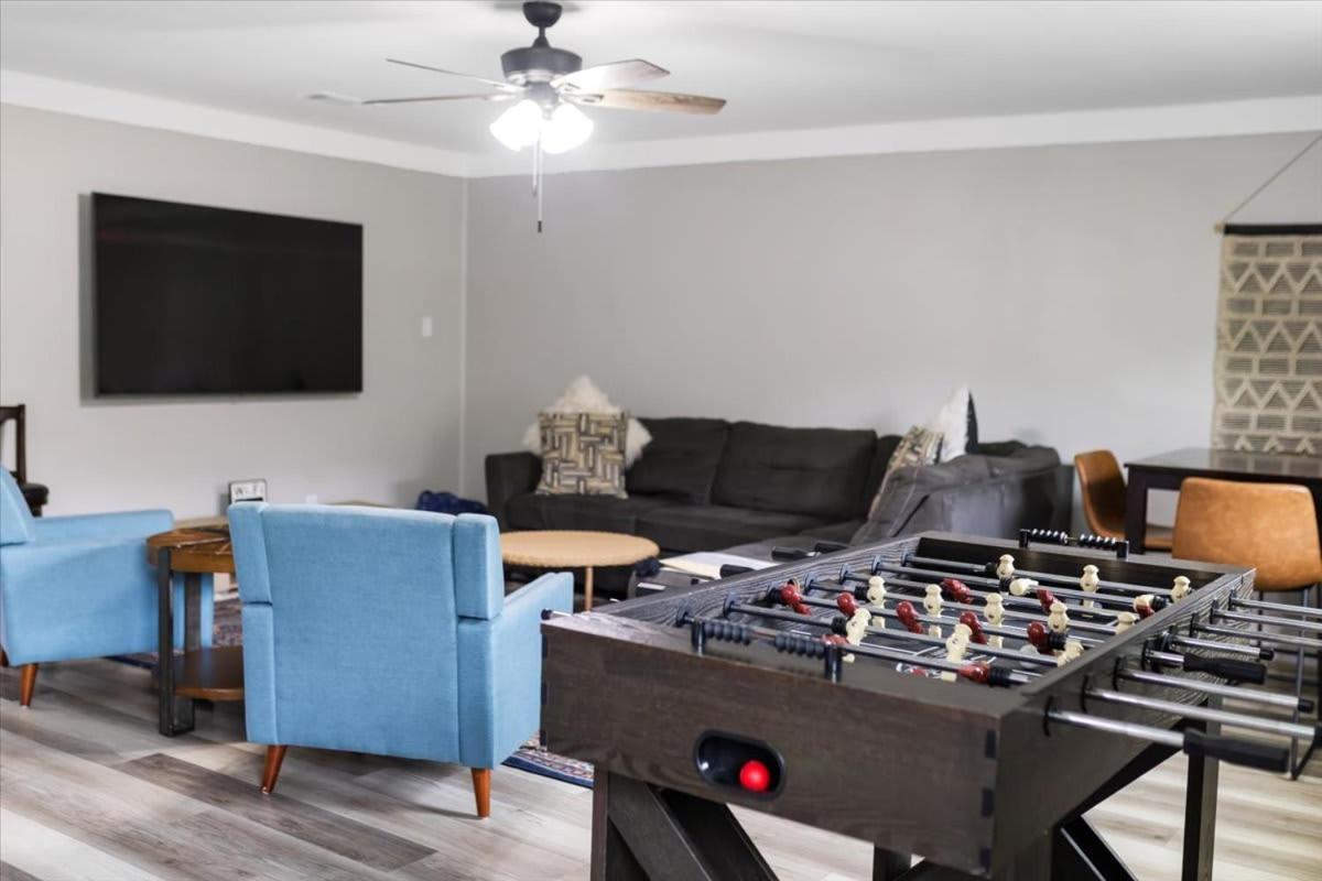 Ranch Home Gem 5Br Home Sleeps 12 With Game Room กัลฟ์พอร์ต ภายนอก รูปภาพ