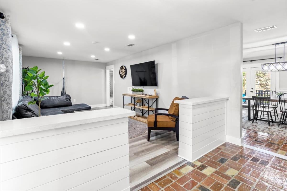 Ranch Home Gem 5Br Home Sleeps 12 With Game Room กัลฟ์พอร์ต ภายนอก รูปภาพ