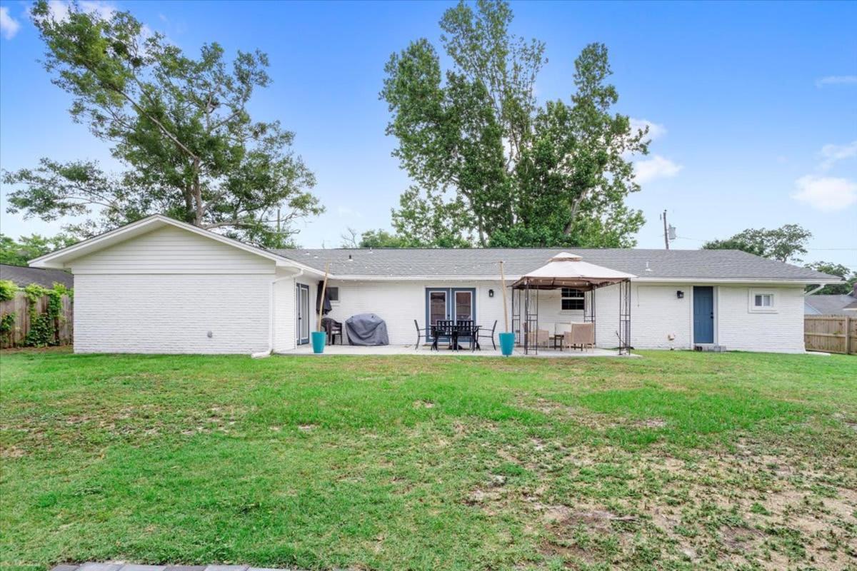 Ranch Home Gem 5Br Home Sleeps 12 With Game Room กัลฟ์พอร์ต ภายนอก รูปภาพ