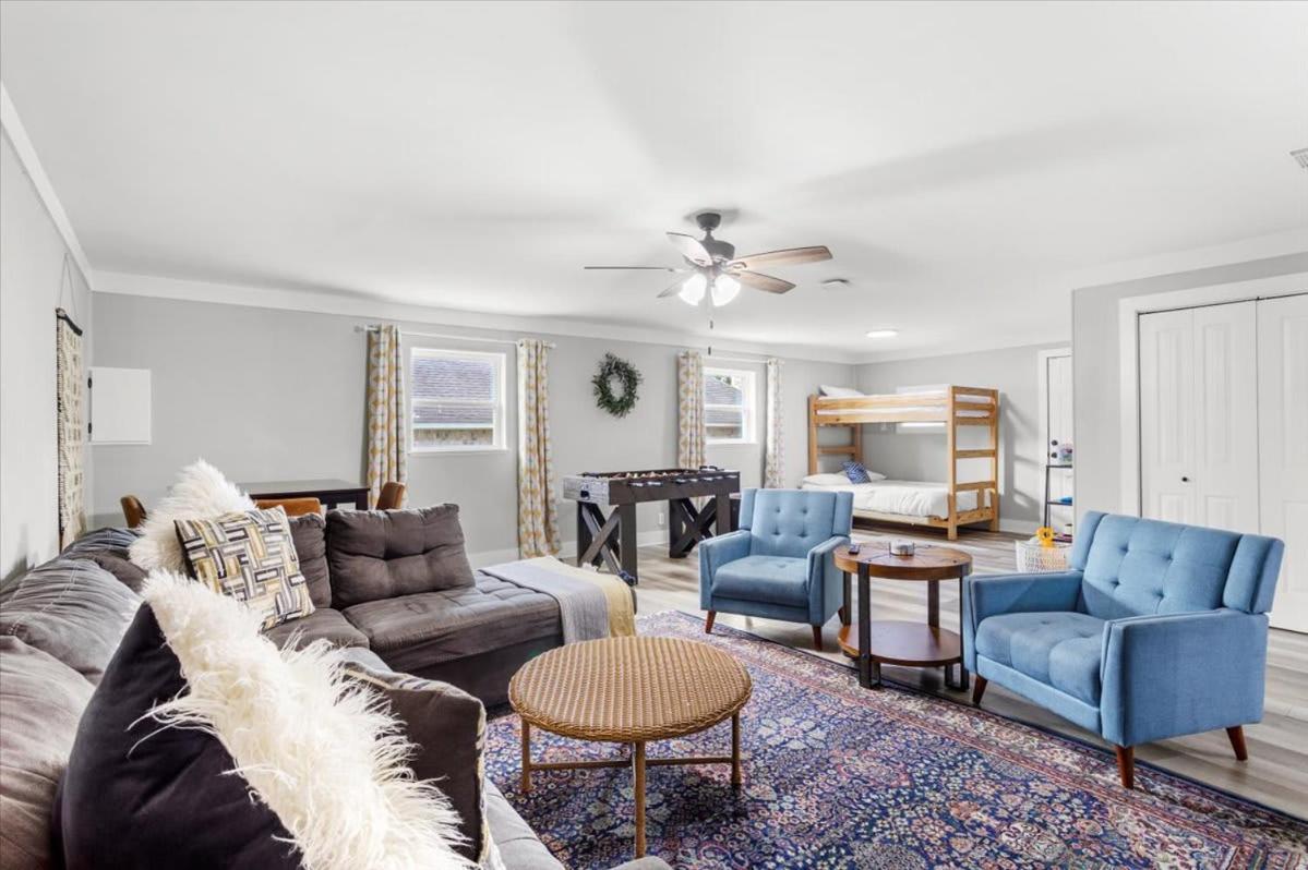 Ranch Home Gem 5Br Home Sleeps 12 With Game Room กัลฟ์พอร์ต ภายนอก รูปภาพ