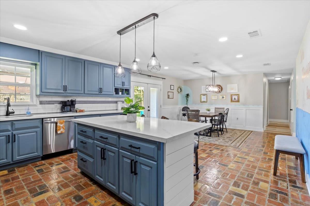 Ranch Home Gem 5Br Home Sleeps 12 With Game Room กัลฟ์พอร์ต ภายนอก รูปภาพ